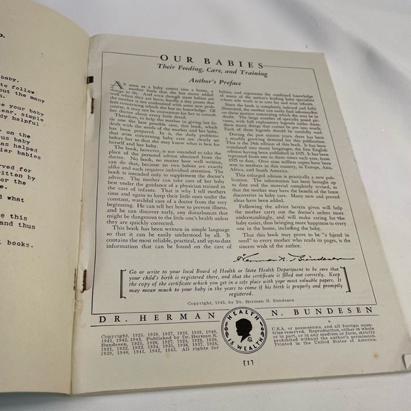 VTG 1943 Our Babies Book Feeding Care Training by Dr Herman Bundesen Softcover - Picture 3 of 8